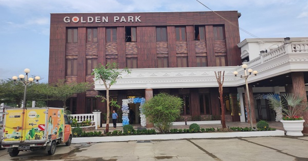 Golden Park Hotel & Spa Land