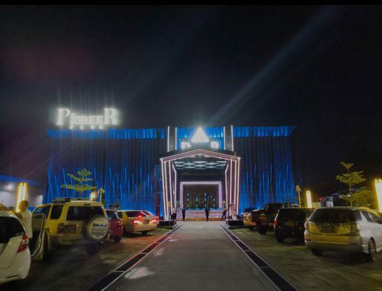 Sai Sai, Ye Lay, Bunny Phyoe, and Pioneer Plus Sai Sai, Ye Lay, Bunny Phyoe, and Pioneer Plus