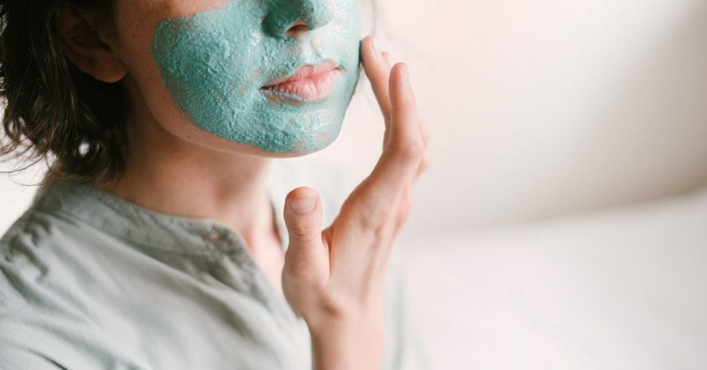 How to take care of your skin naturally?
