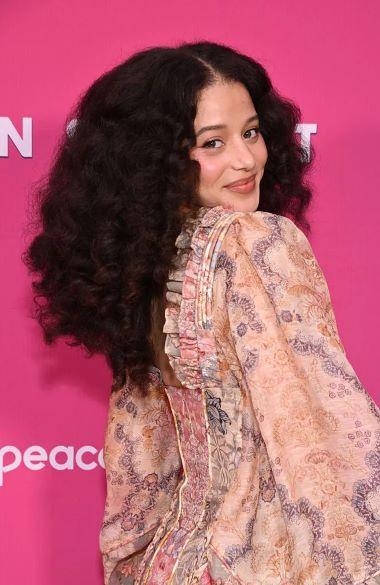 Voluminous Mid-Length Cut