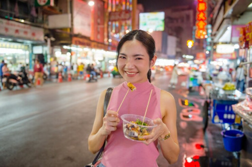 Famous Street Food Tour In Yangon