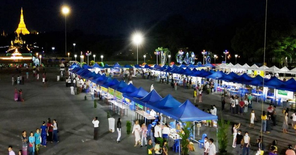 2023 Tazaungdaing Festival in Yangon People's Park