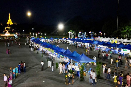 2023 Tazaungdaing Festival in Yangon People's Park